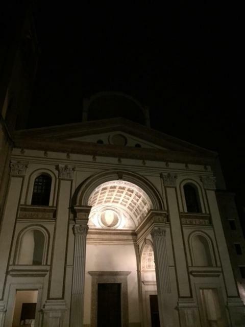 Palazzo Guerrieri Da Fermo Apartment Мантова Екстериор снимка